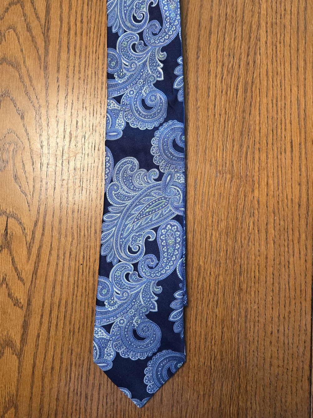 Ike Behar Navy Blue Paisley Silk-Effect Tie
